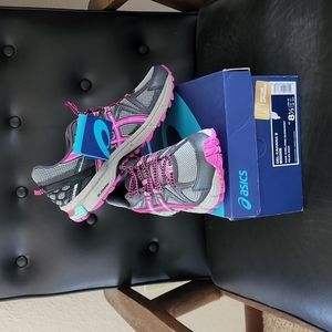 Womens Asics Gel-Kahana 8 1/2